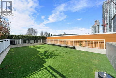 652 WHITING Way | Coquitlam British Columbia | Slide Image Thirteen