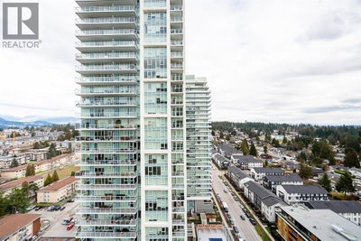 652 WHITING Way | Coquitlam British Columbia | Slide Image Eight