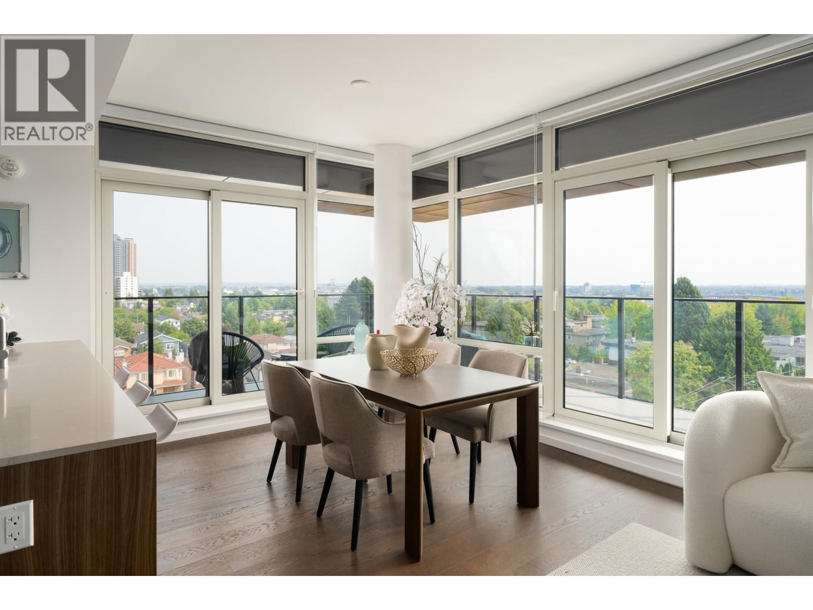 8486 OAK Street, Vancouver, British Columbia V6P 4B1