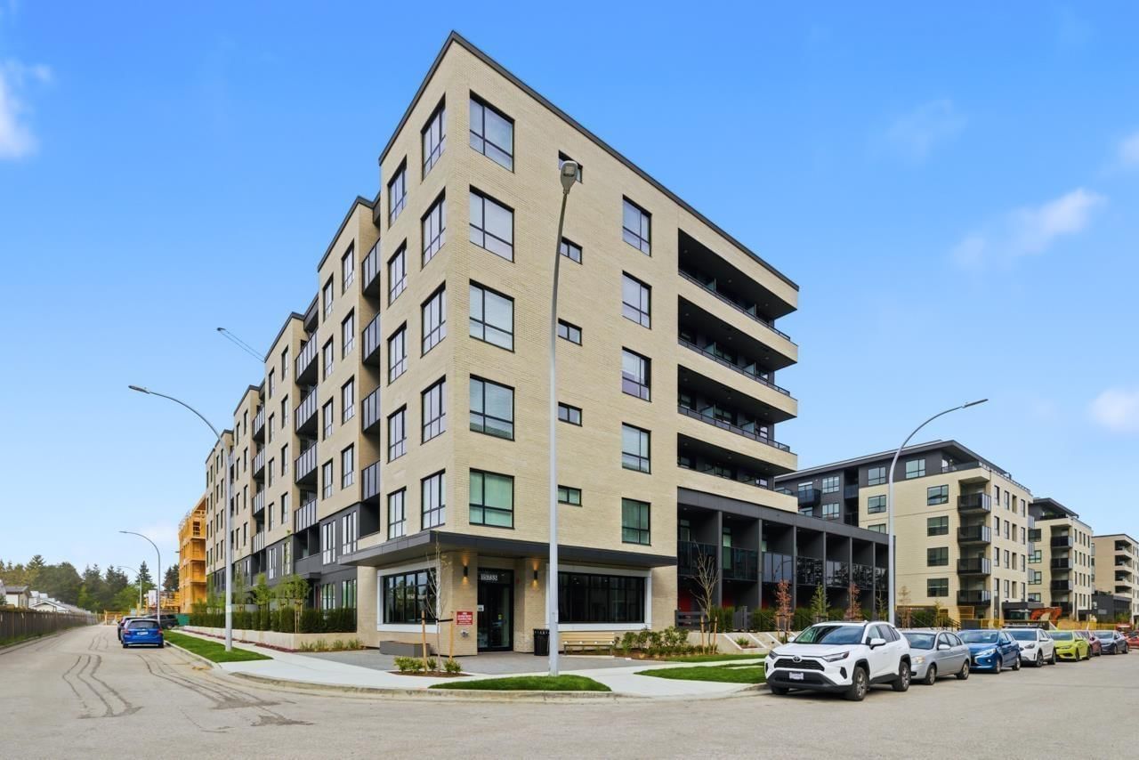 15733 85 Avenue, Surrey, British Columbia V4N 6Z1