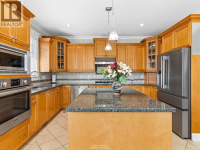 255 CARLETON Avenue | Burnaby British Columbia | Slide Image Nine