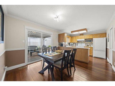 8078 KING GEORGE Boulevard | Surrey British Columbia | Slide Image Eight