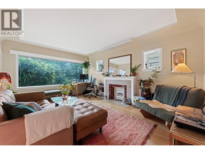 2608 4TH Avenue | Vancouver British Columbia | Slide Image Thirteen