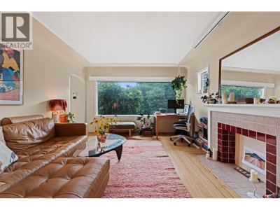 2608 4TH Avenue | Vancouver British Columbia | Slide Image Fourteen