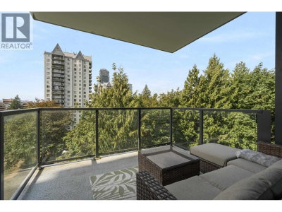 585 AUSTIN Avenue | Coquitlam British Columbia | Slide Image Seven