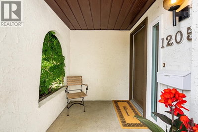 1205 CYPRESS Place | Port Moody British Columbia | Slide Image Thirty-two