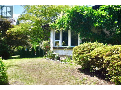 1205 CYPRESS Place | Port Moody British Columbia | Slide Image Thirty-seven