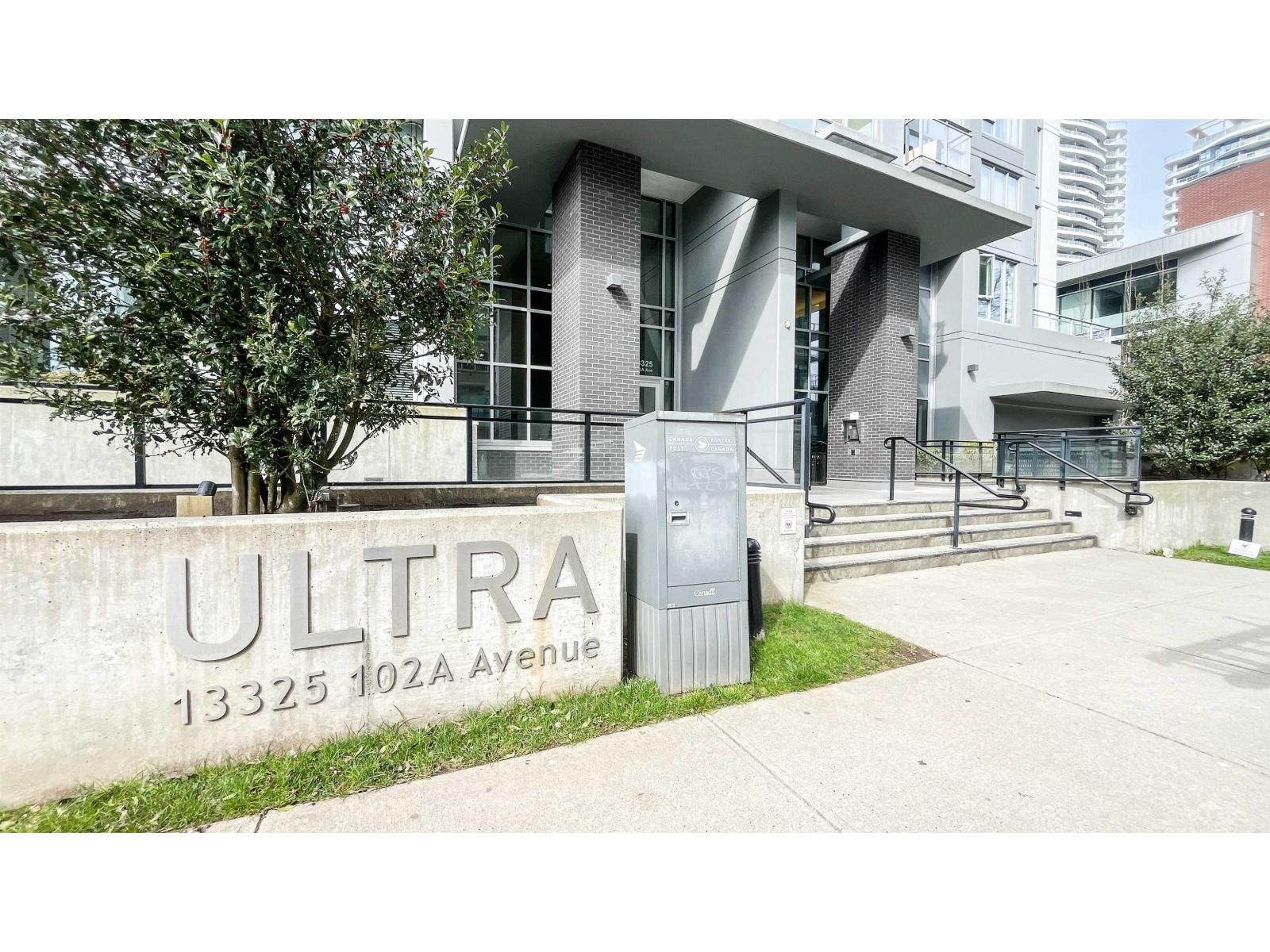 13325 102A Avenue, Surrey, British Columbia V3T 0J5