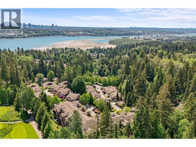 1140 STRATHAVEN Drive | North Vancouver British Columbia | Slide Image Thirty-seven