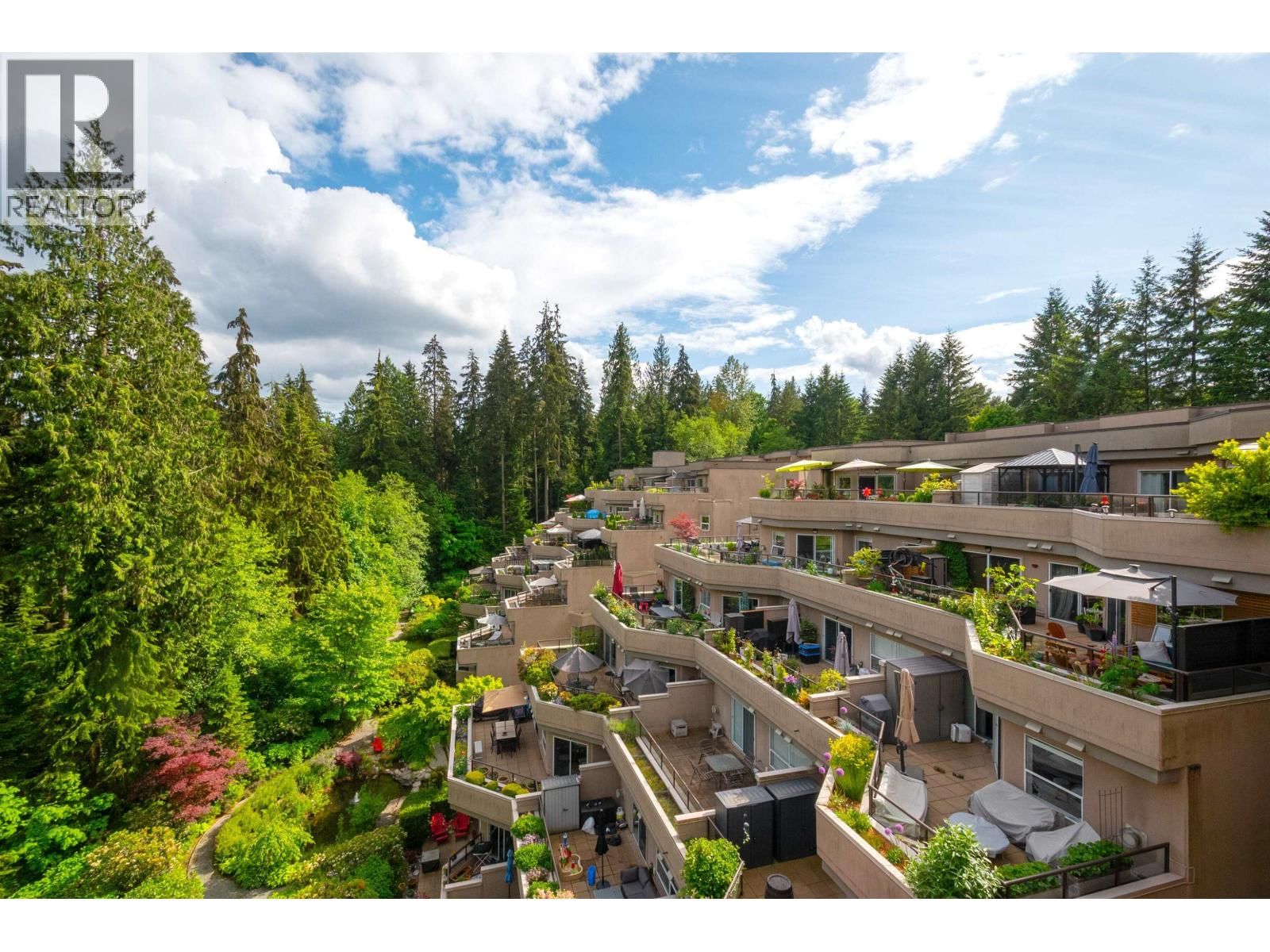 1500 OSTLER Court, North Vancouver, British Columbia V7G 2S2