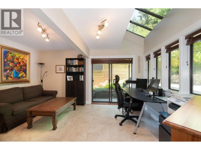 2643 PANORAMA Drive | North Vancouver British Columbia | Slide Image Eighteen