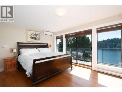 2643 PANORAMA Drive | North Vancouver British Columbia | Slide Image Twenty-four