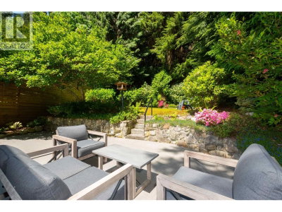 2643 PANORAMA Drive | North Vancouver British Columbia | Slide Image Thirty-six