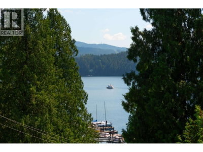 2643 PANORAMA Drive | North Vancouver British Columbia | Slide Image Thirty-eight