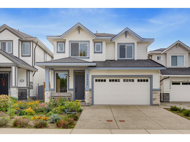 20044 73 Avenue Langley British Columbia, V2Y 3G5 - 4 Bedrooms Home For Sale