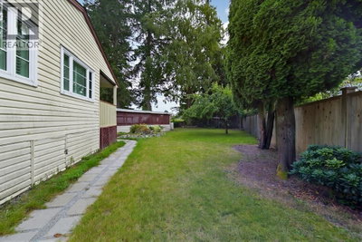 311 MOUNT ROYAL Drive | Port Moody British Columbia | Slide Image Five