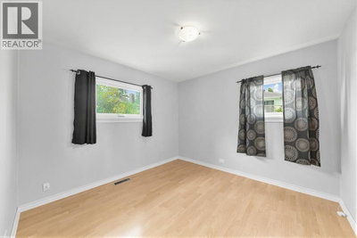 311 MOUNT ROYAL Drive | Port Moody British Columbia | Slide Image Nine