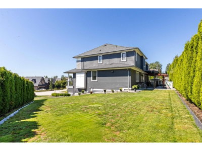 16521 58 Avenue | Surrey British Columbia | Slide Image Nine