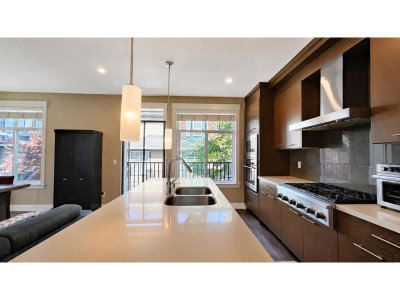 15977 26 Avenue | Surrey British Columbia | Slide Image Eight