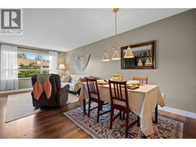 700 KLAHANIE Drive | Port Moody British Columbia | Slide Image Six