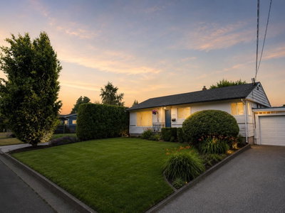 9335 WOODBINE Street | Chilliwack British Columbia | Slide Image Two
