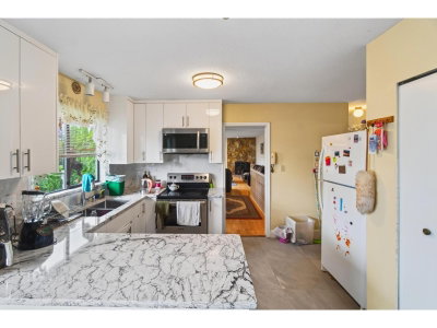 34757 MOFFAT Avenue | Mission British Columbia | Slide Image Eight