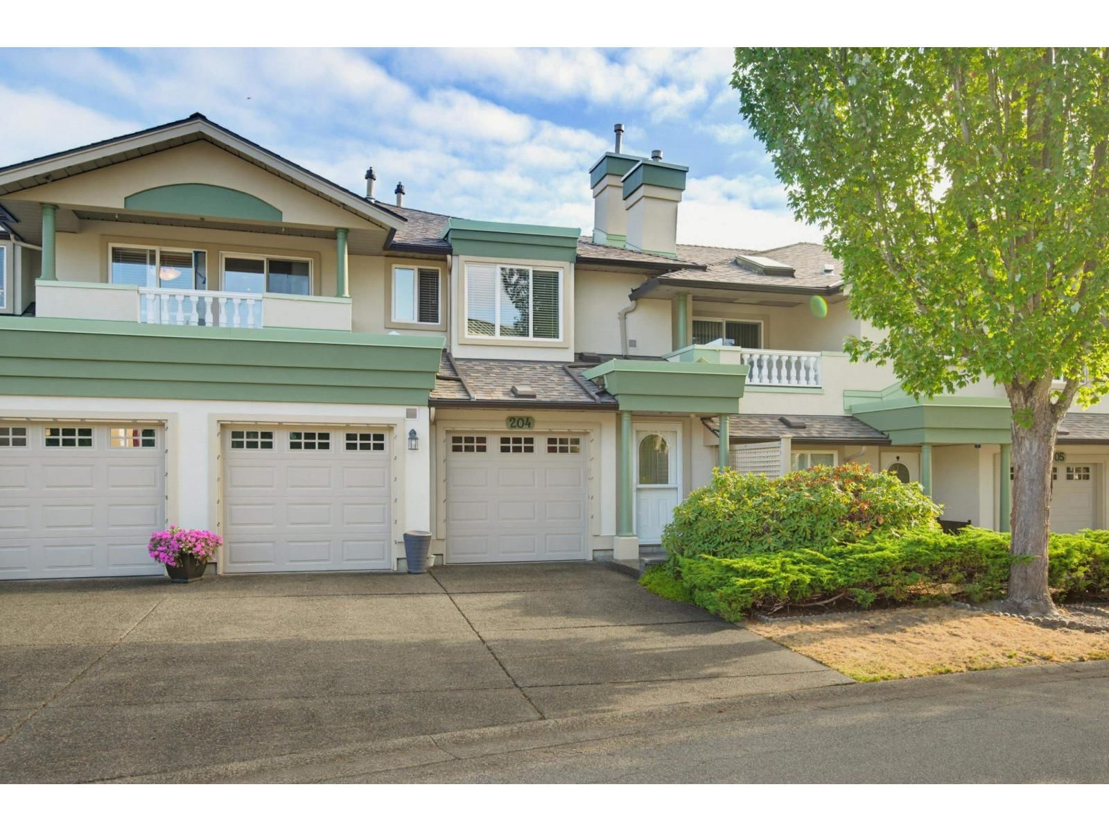 13888 70 Avenue, Surrey, British Columbia V3W 0R8