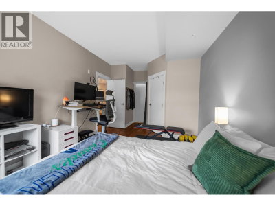 2368 MARPOLE Avenue | Port Coquitlam British Columbia | Slide Image Sixteen