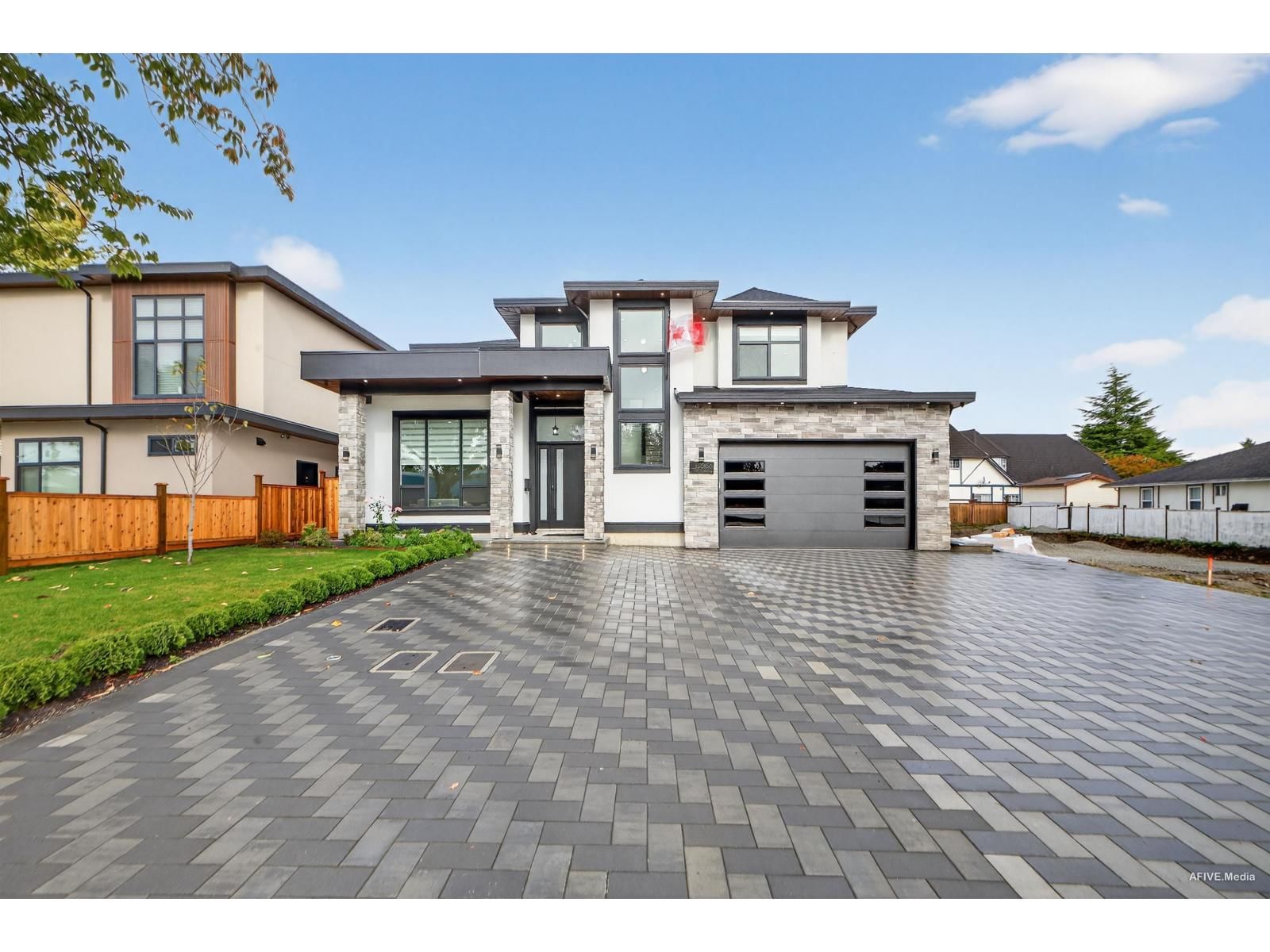 15363 94 Avenue, Surrey, British Columbia V3R 1E2