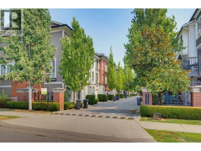 2428 NILE Gate | Port Coquitlam British Columbia | Slide Image Thirty-two