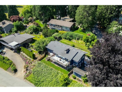 10005 KENSWOOD Drive | Chilliwack British Columbia | Slide Image Five
