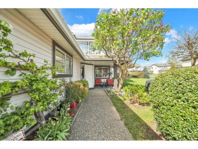 3080 TOWNLINE Road | Abbotsford British Columbia | Slide Image Two