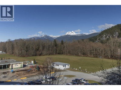 38362 BUCKLEY Avenue | Squamish British Columbia | Slide Image Fifteen
