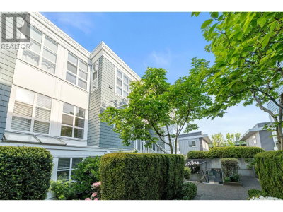 669 7TH Avenue | Vancouver British Columbia | Slide Image Six