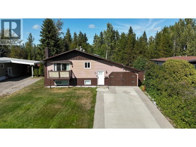 2852 ALEXANDER Crescent | Prince George British Columbia | Slide Image Three