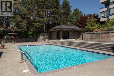 4101 YEW Street | Vancouver British Columbia | Slide Image Twenty