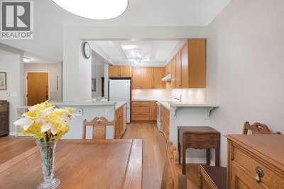 4101 YEW Street | Vancouver British Columbia | Slide Image Nine