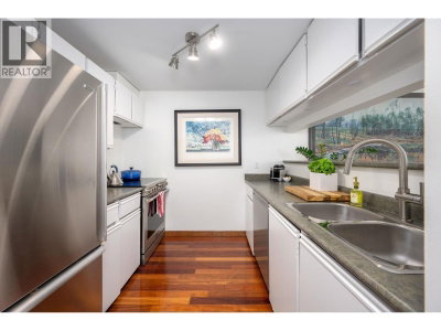 1508 MARINER Walk | Vancouver British Columbia | Slide Image Thirteen