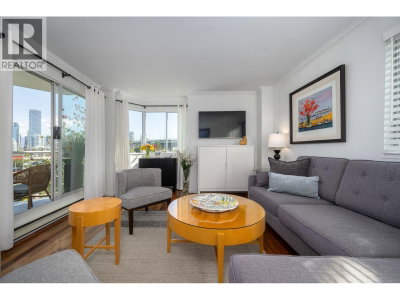 1508 MARINER Walk | Vancouver British Columbia | Slide Image Four