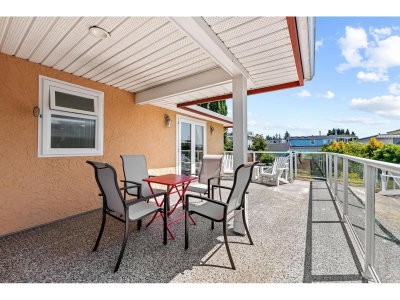 952 KENT Street | White Rock British Columbia | Slide Image Fifteen