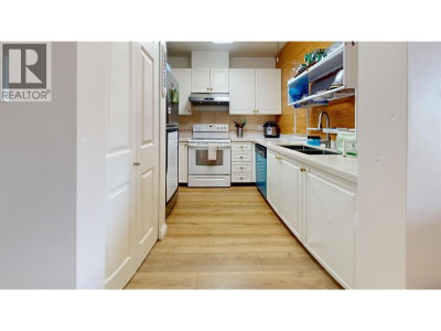 2677 E BROADWAY | Vancouver British Columbia | Slide Image Thirteen