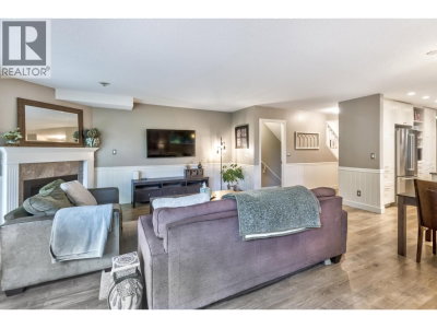 795 NOONS CREEK Drive | Port Moody British Columbia | Slide Image Nineteen