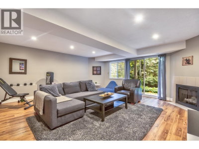 795 NOONS CREEK Drive | Port Moody British Columbia | Slide Image Thirty-one