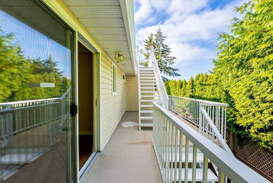 16143 9 Avenue | Surrey British Columbia | Slide Image Eleven