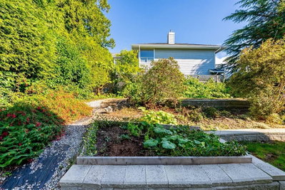 16143 9 Avenue | Surrey British Columbia | Slide Image Twenty-four