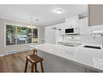 2743 SANDON Drive | Abbotsford British Columbia | Slide Image Four
