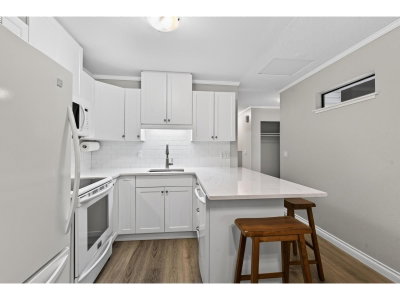 2743 SANDON Drive | Abbotsford British Columbia | Slide Image Six