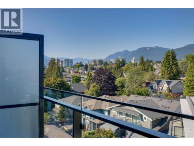 422 3RD Street | North Vancouver British Columbia | Slide Image Thirteen