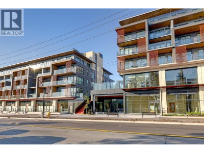 422 3RD Street | North Vancouver British Columbia | Slide Image Two