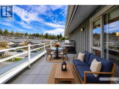 530 RAVEN WOODS Drive | North Vancouver British Columbia | Slide Image Fifteen